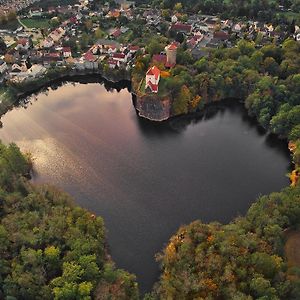 Zimmer mit zwei Einzelbetten